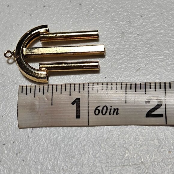 Vintage Gold Tone Geometric Pendant Charm Design Necklace Fashion Jewelry - Picture 3 of 3